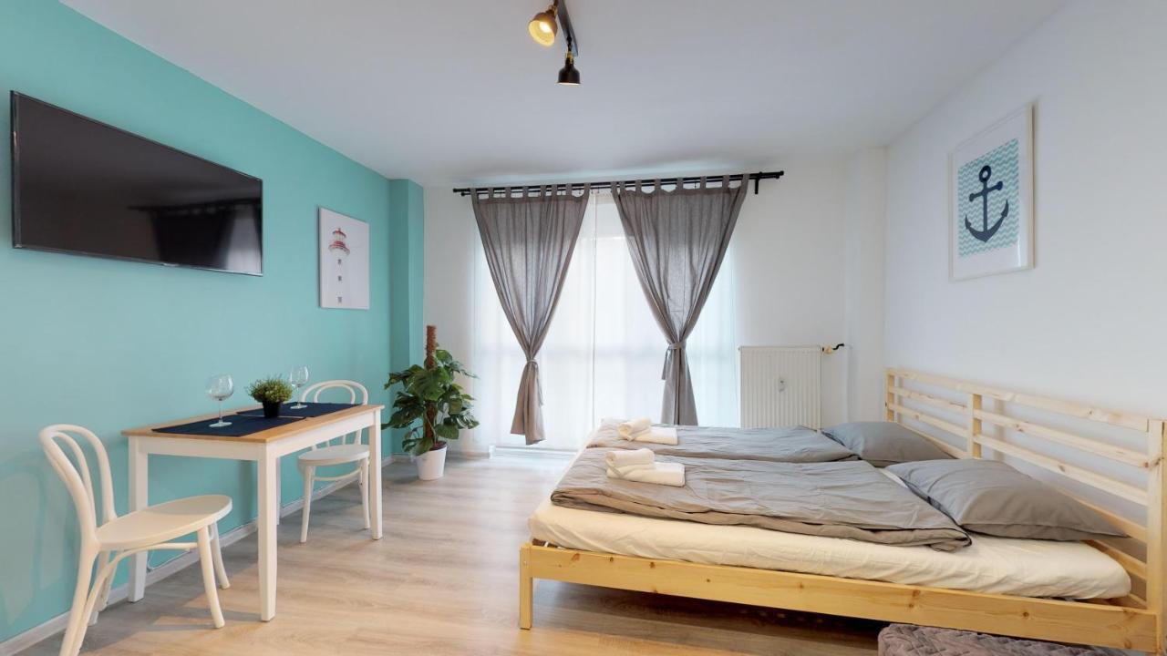 Steps From Nivy & Main Bus Station Appartement Bratislava